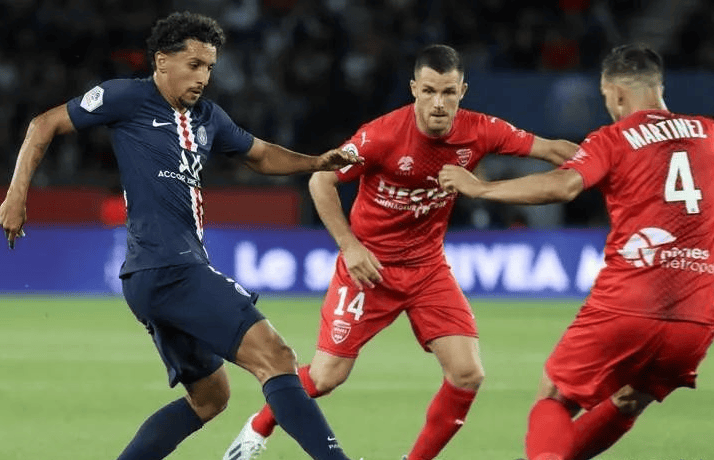 法甲豪门采取“高压+边路宽度”战术,打乱对手组织 法甲豪门采取“高压+边路宽度”战术,打乱对手组织