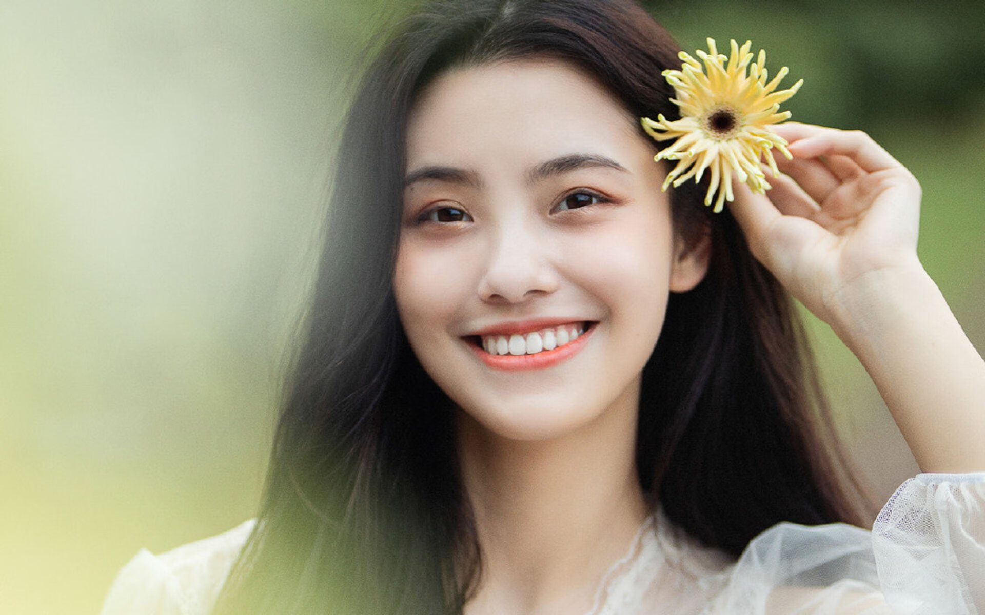 广东队内线组合发挥稳定成为防守屏障，广东队内线问题如何解决