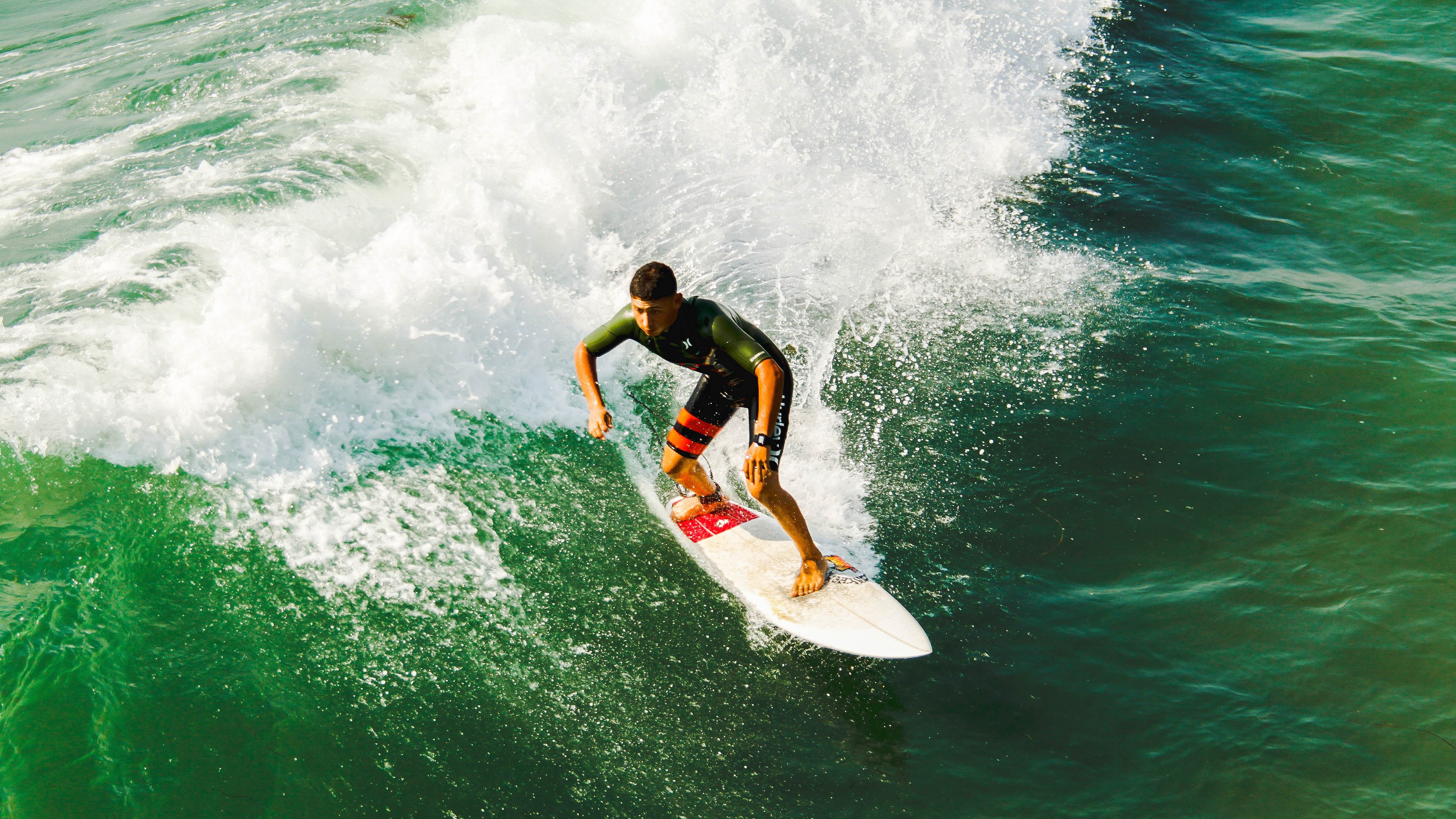 _云端跑步挑战:在虚拟世界中飞奔_,云端里跑马