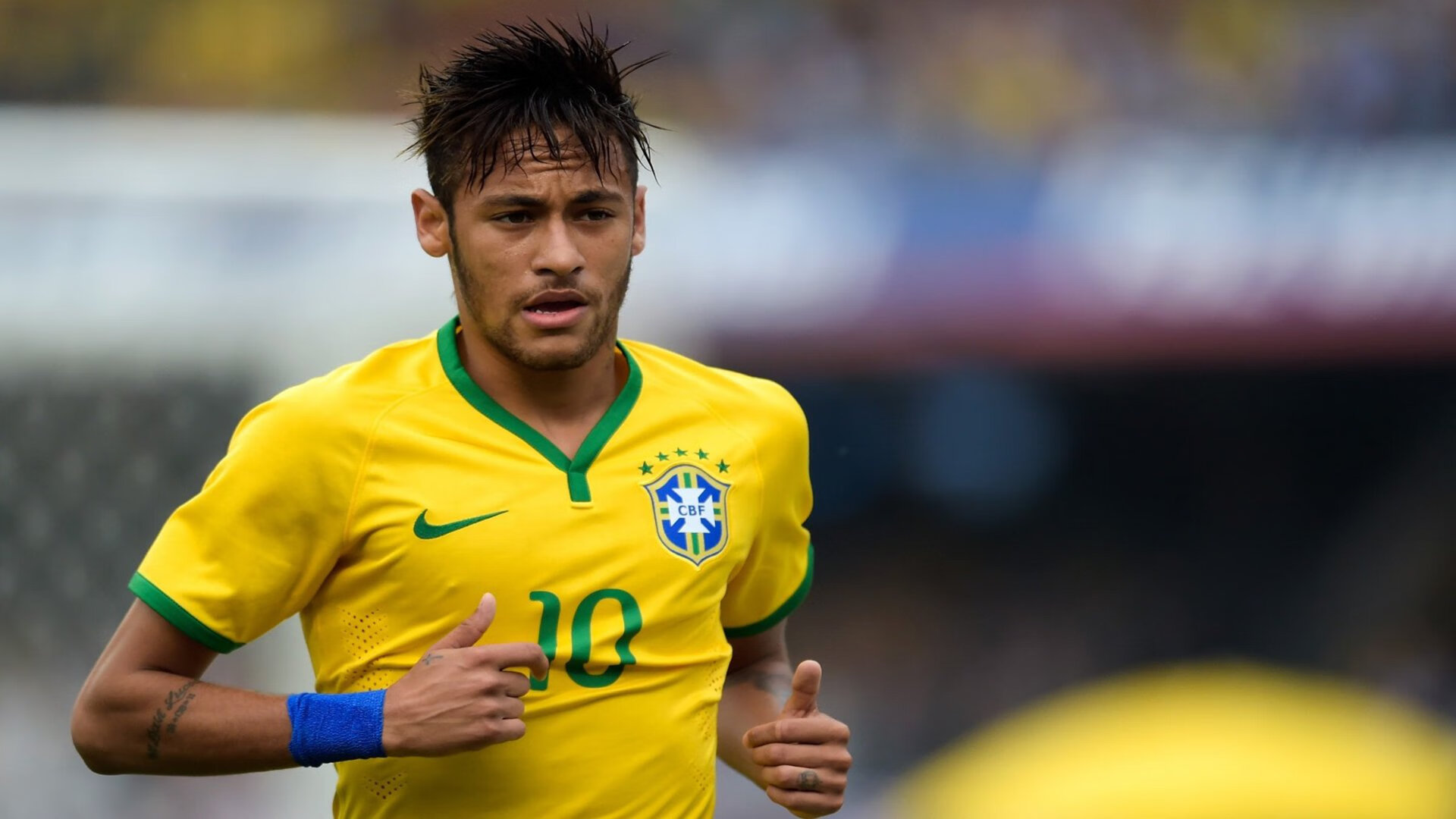 历史性时刻:经典比赛重现,感动一代球迷