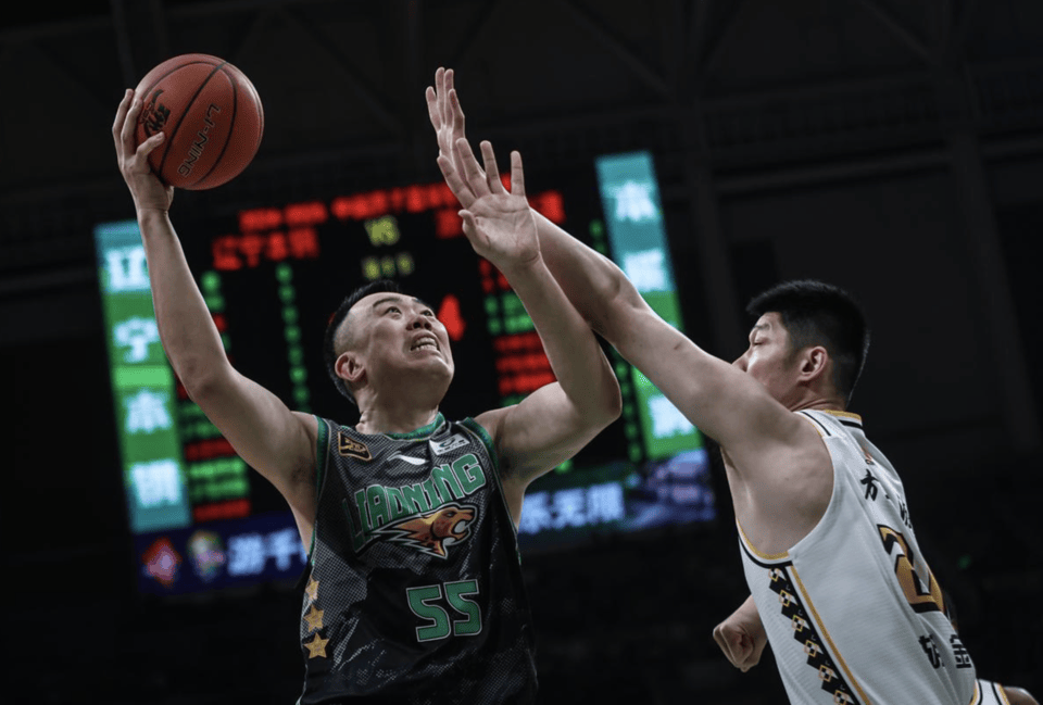 CBA焦点战！强强对话的简单介绍