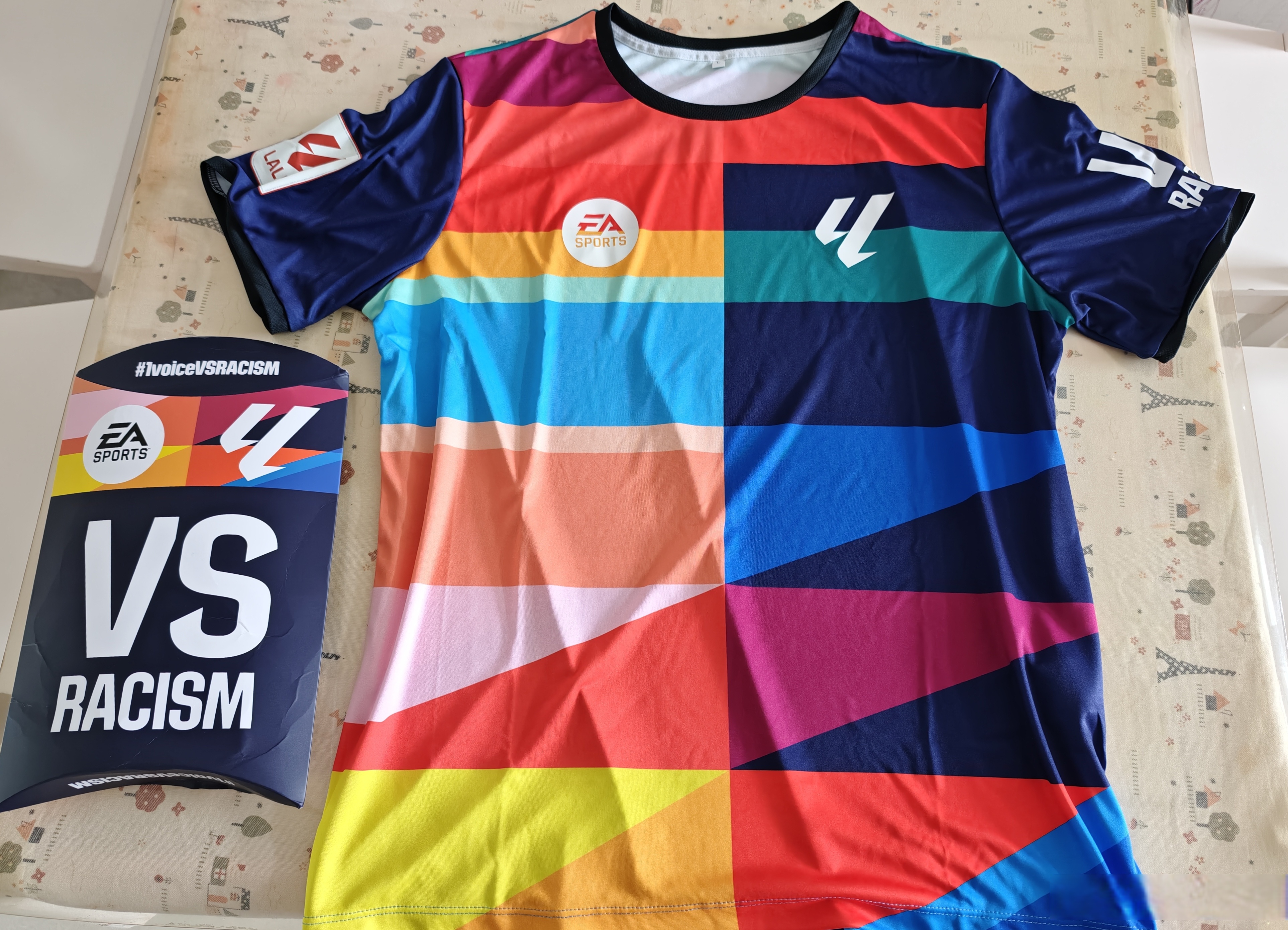 种族歧视问题再现！联赛官方如何应对？的简单介绍