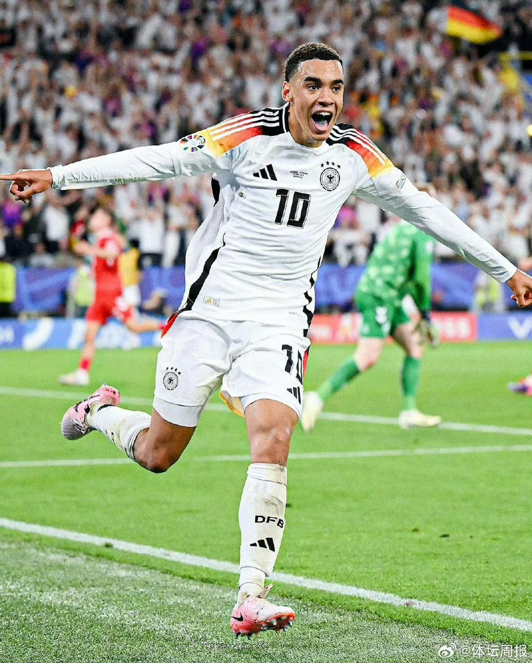 包含德甲新星涌现！穆西亚拉未来可期的词条