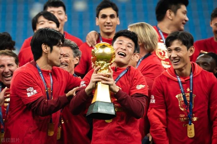 武磊加盟上海海港,能否帮助球队夺冠?的简单介绍 武磊加盟上海海港,能否帮助球队夺冠?的简单介绍