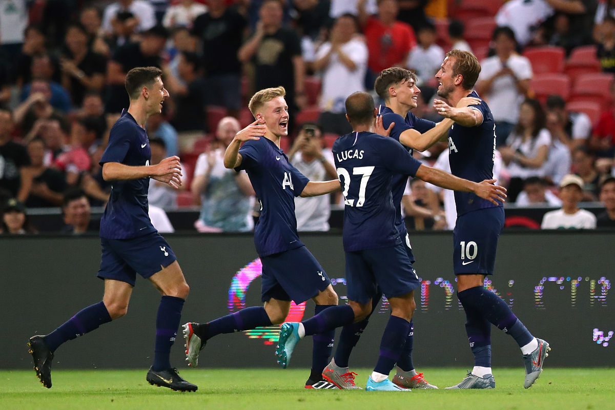 英超联赛充满激情!扣人心弦 英超联赛充满激情!扣人心弦