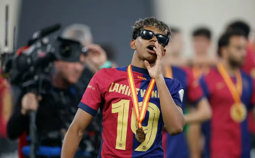 包含法甲:联赛球星云集,吸引全球目光!的词条 包含法甲:联赛球星云集,吸引全球目光!的词条