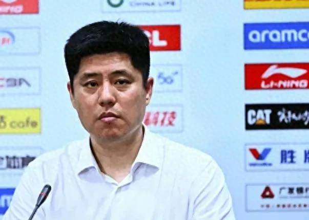 技术犯规累计！球员情绪管理引关注的简单介绍