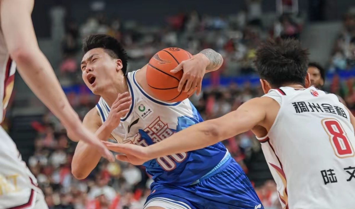 赵睿抢断数位居前列,防守悍将! 赵睿抢断数位居前列,防守悍将!